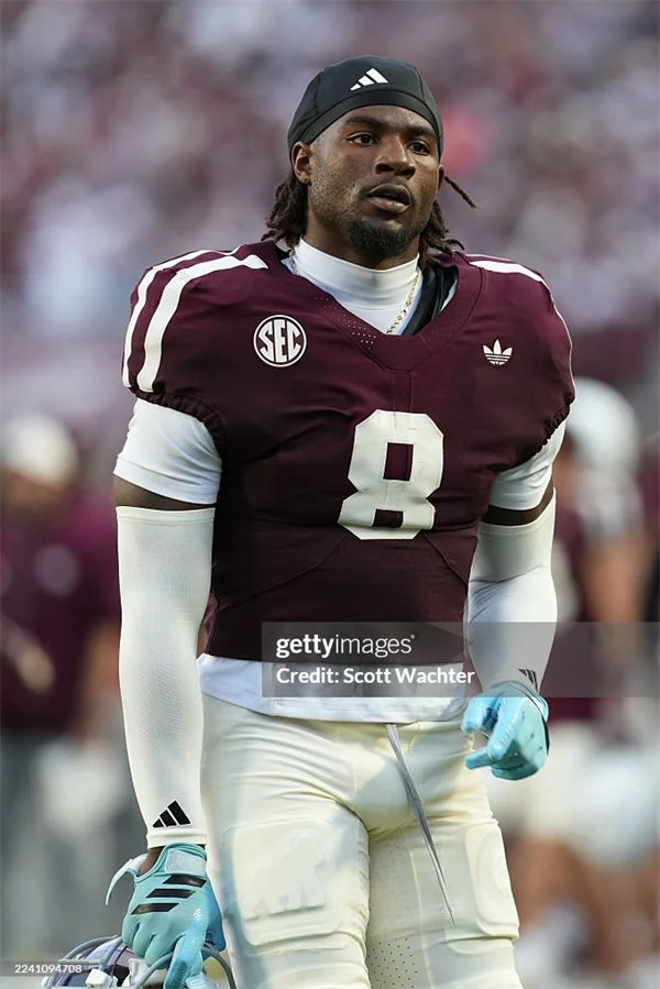 Texas A&M Aggies #8 Le'Veon Moss Maroon College Football Retro Jersey
